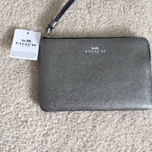 NWT 100% Authentic Coach Wristlet